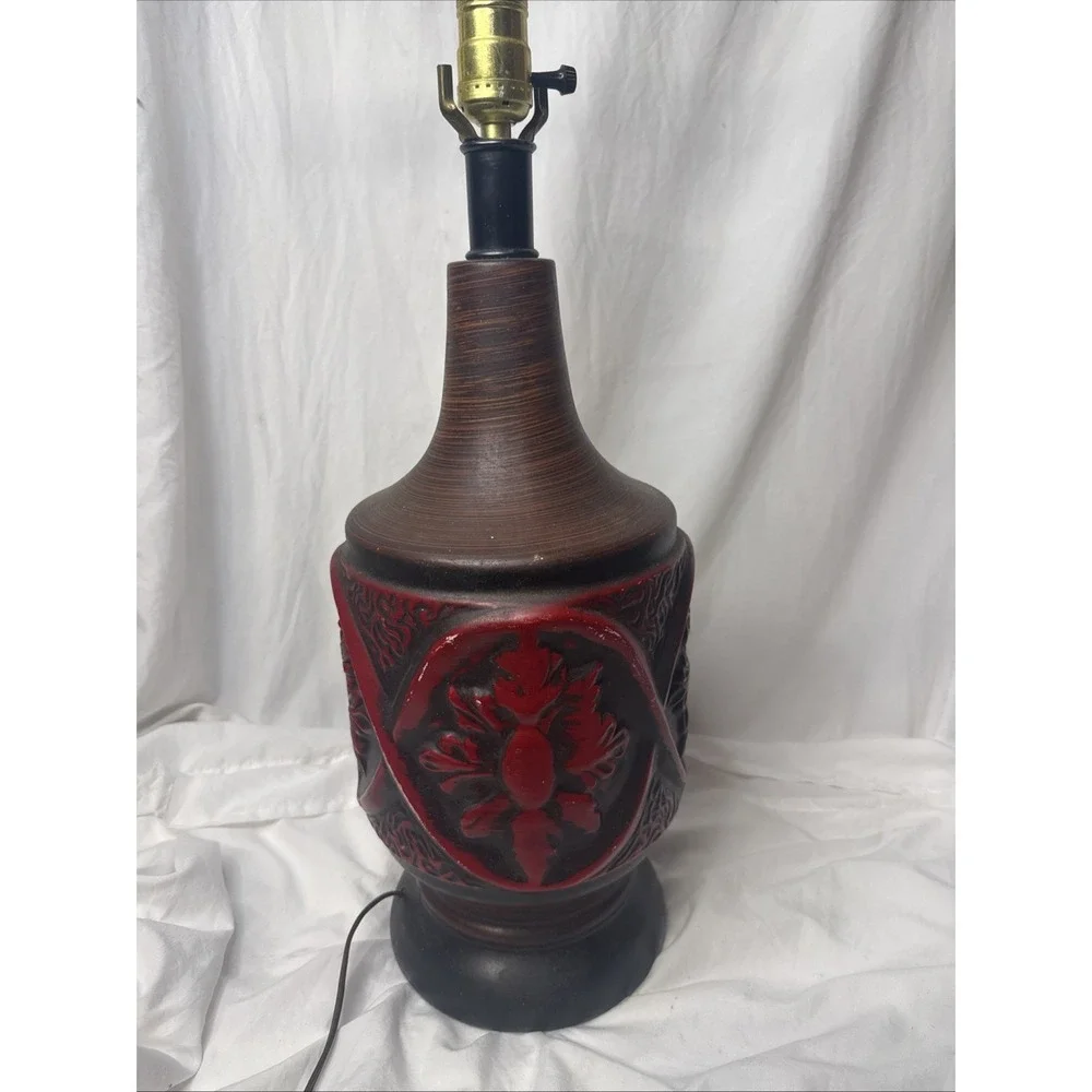 Vintage MCM Brutalist Ceramic Table Lamp Red Floral Medallion Wood Grain 60's